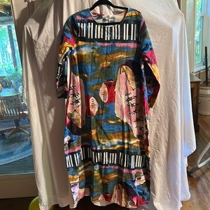 Funky multi patterned artsy dress. Feels like linen but it isn’t.